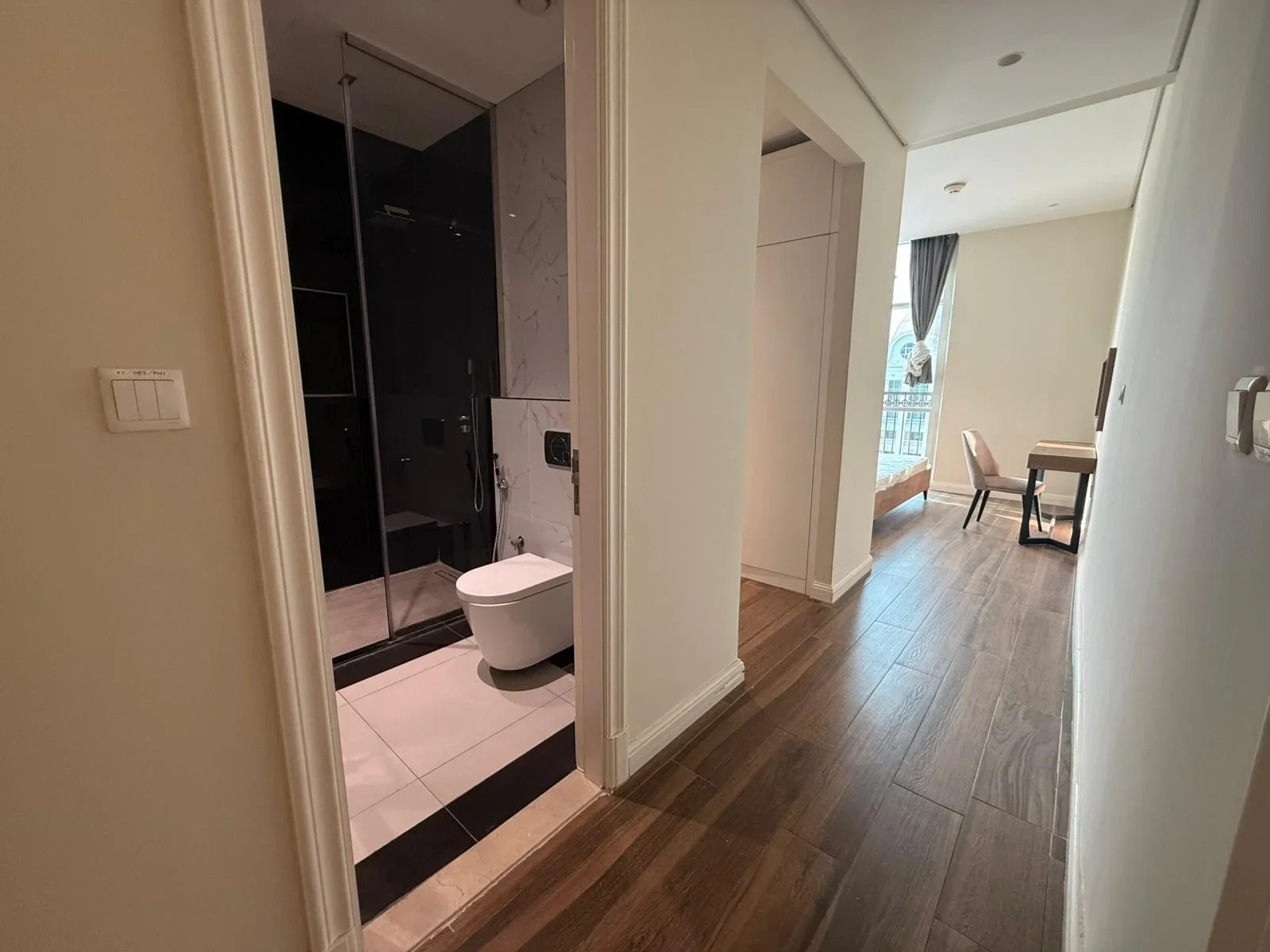 2 BHK +MAIDS ROOM   OFFER PRICE 200 k LASS