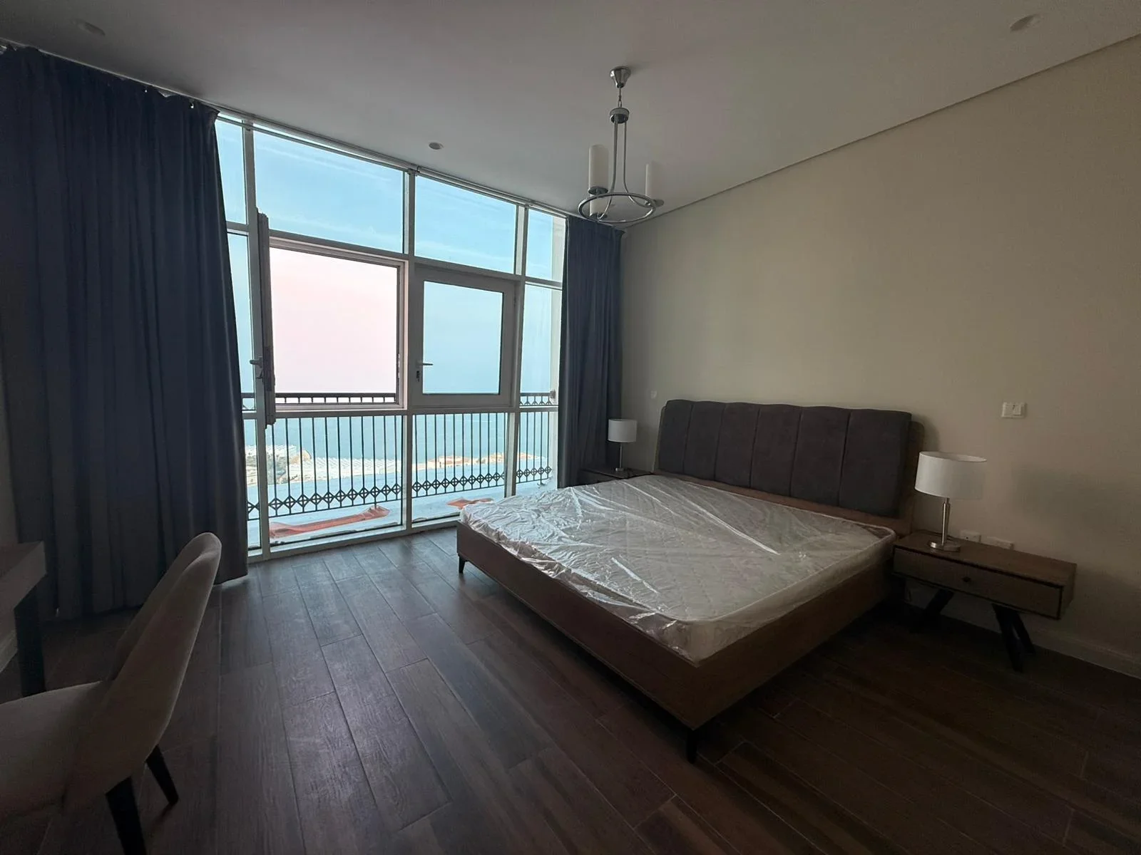 2 BHK +MAIDS ROOM   OFFER PRICE 200 k LASS