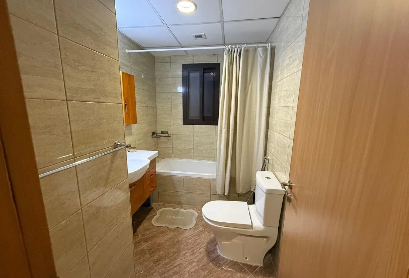 ELEGANT 1 BHK FF NEAR TRAMSTATION AND GROCERY