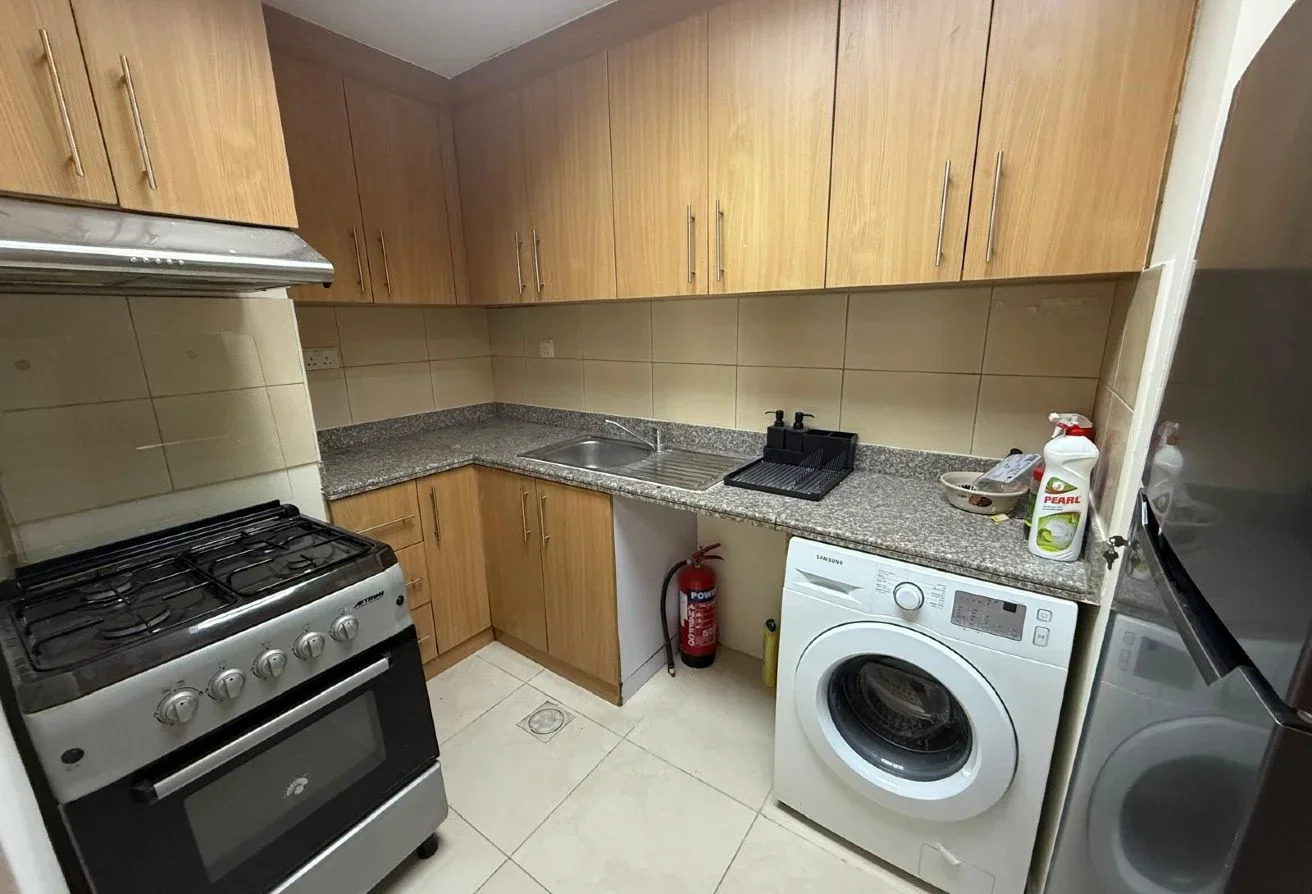 ELEGANT 1 BHK FF NEAR TRAMSTATION AND GROCERY