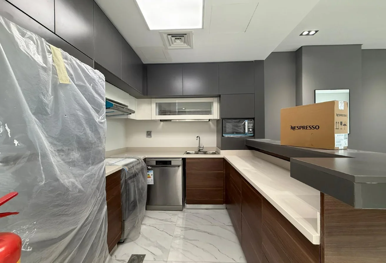 Brand New Ready to move 1bhk sale in yasmeen city