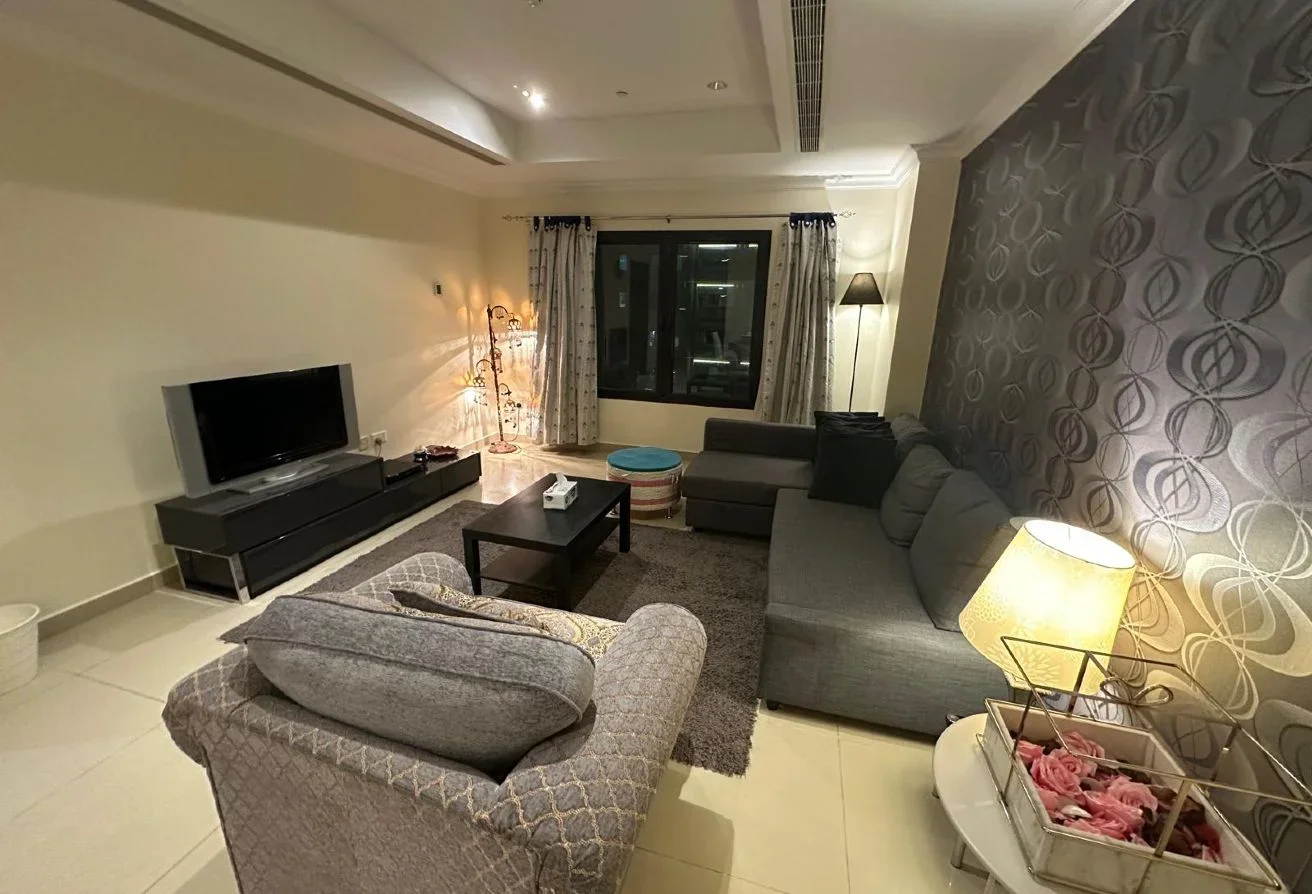 Cozy 1 Bedroom Apt | Sea and Marina View