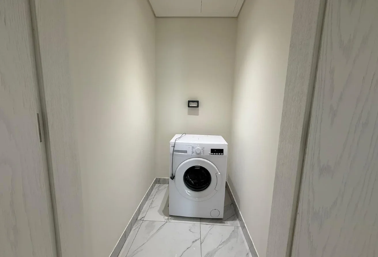 Brand New Ready to move 1bhk sale in yasmeen city