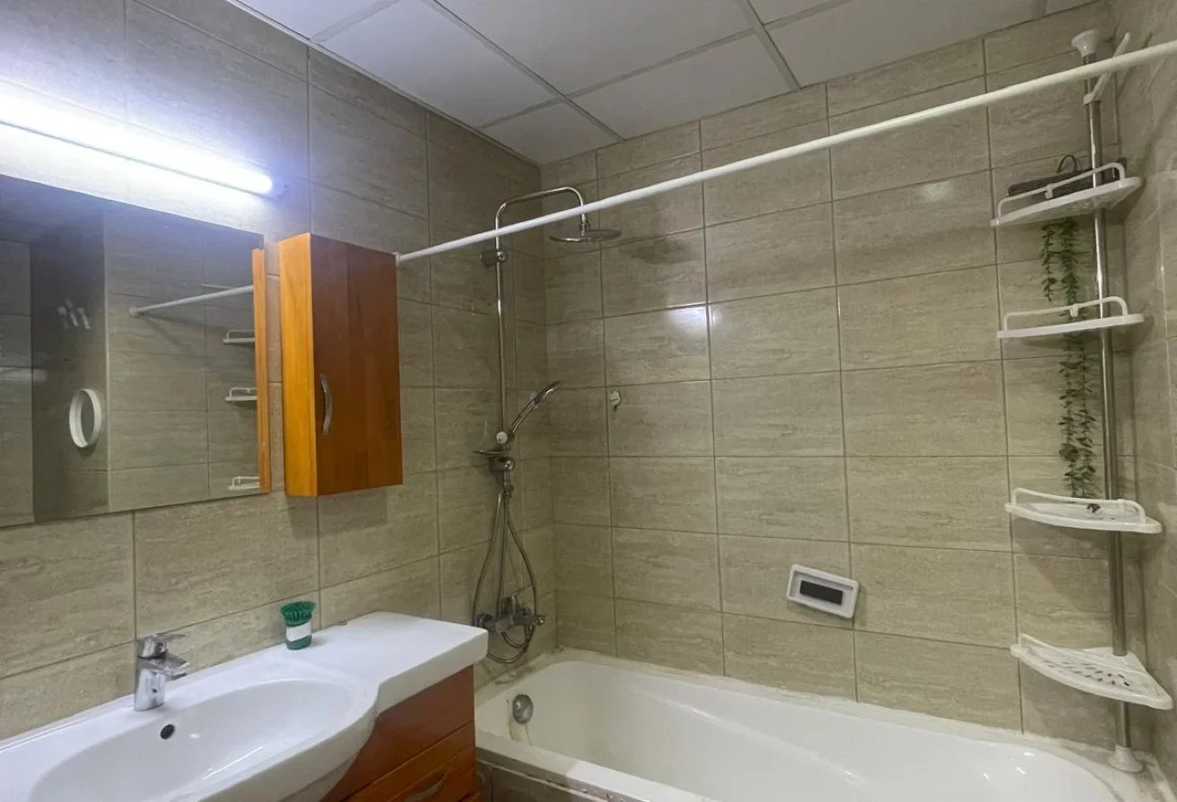 BEAUTIFUL SEMI FURNISHED STUDIO AVAILABLE
