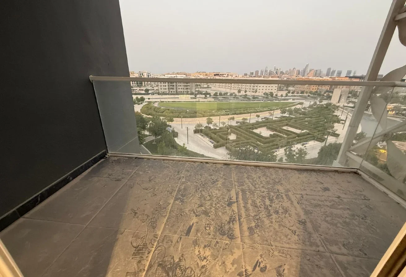 Yasmeen City 1BHK | 665k Cash + 2-3 Years Plan