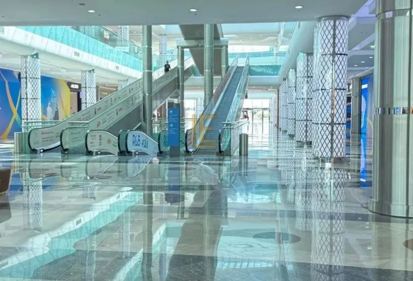 محلات ومساحات تجارية مميزة للإيجار داخل مركز تسوق