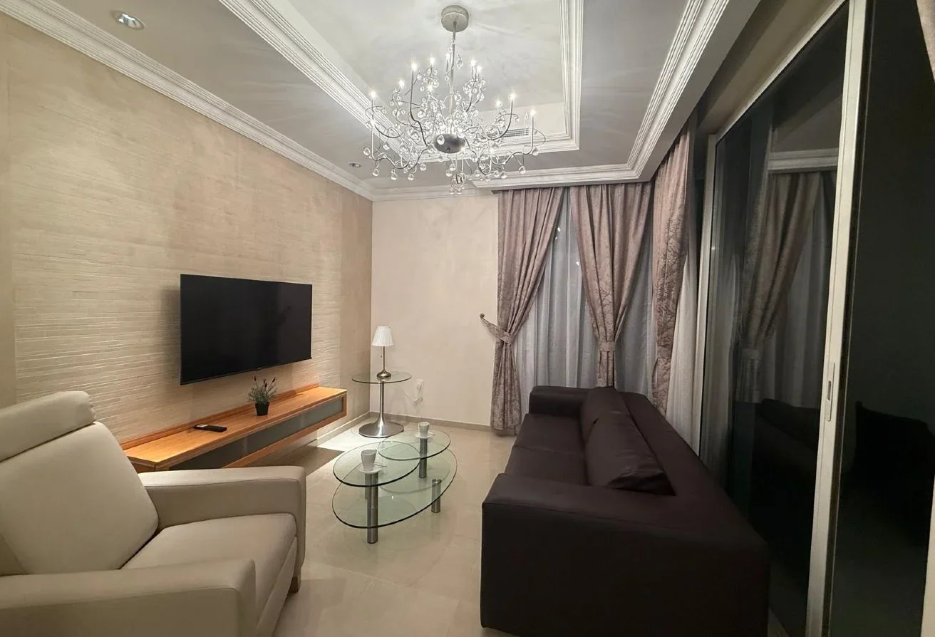 High-End 2BHK | Sea Views & Luxury Amenities Pearl