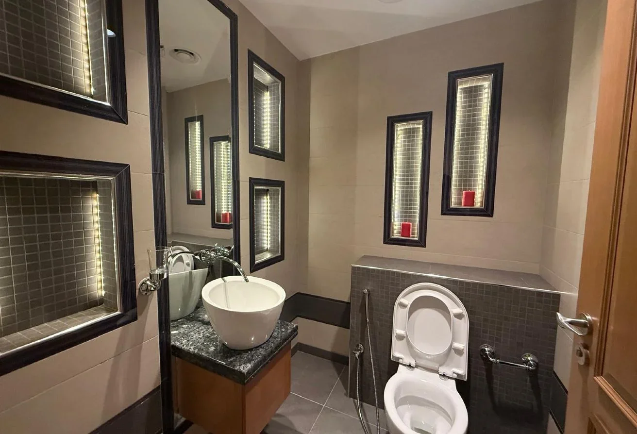 High-End 2BHK | Sea Views & Luxury Amenities Pearl