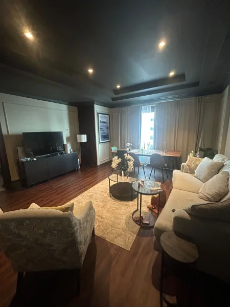 DISCOVER LUXURY LIVING 1 BHK+OFFICE APPARTMENT
