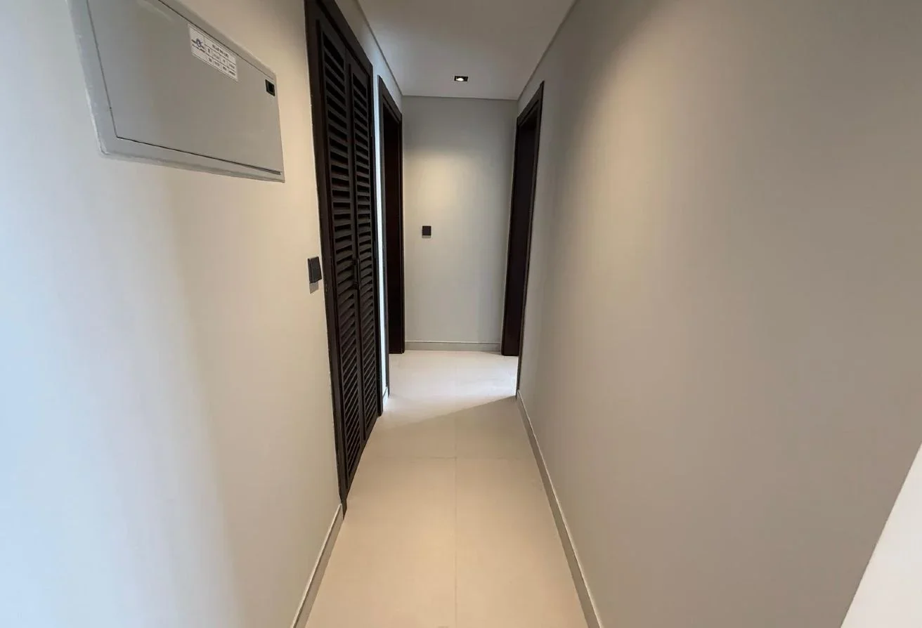 ELEGANT 2 BHK FF BRAND NEW BEST PRICE YASMEEN CITY