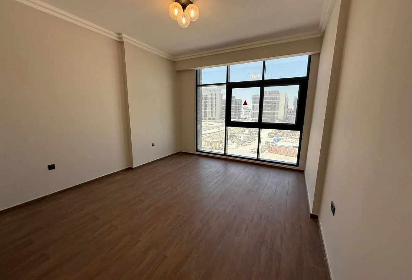 ELEGANT 2 BHK FF BRAND NEW BEST PRICE YASMEEN CITY