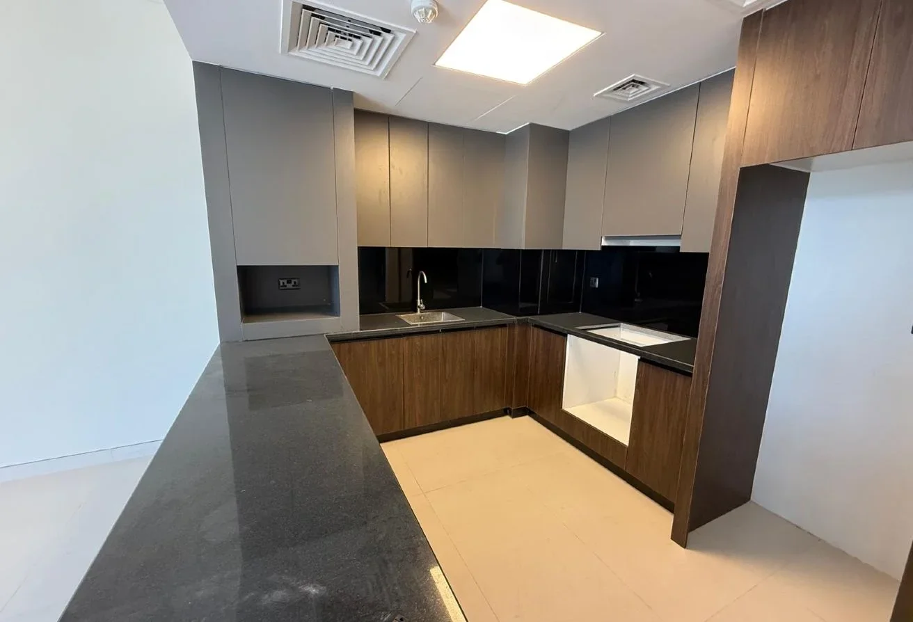 ELEGANT 2 BHK FF BRAND NEW BEST PRICE YASMEEN CITY