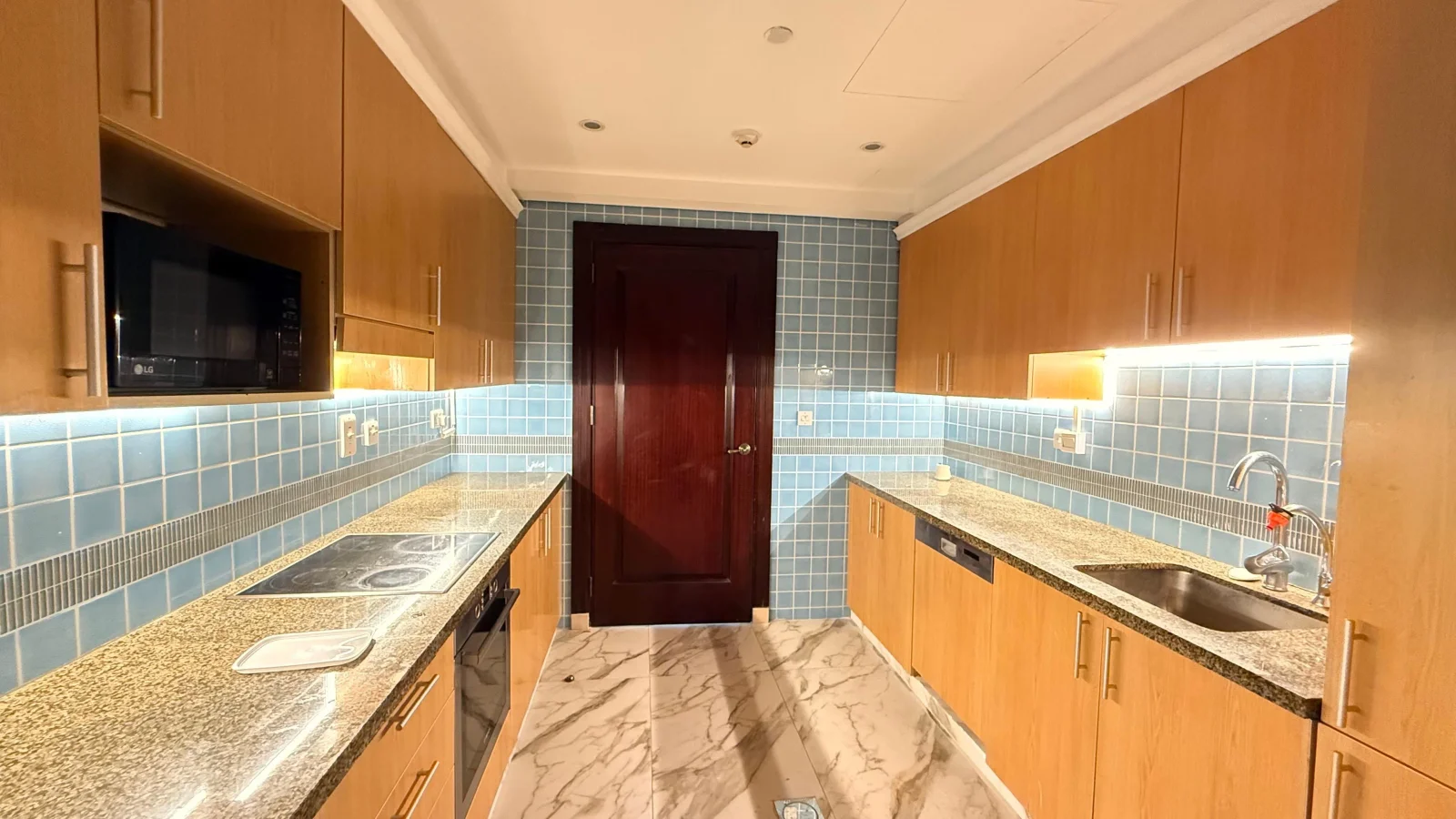 Luxury 4BHK+Maid Flat with Spacious Interior - view 3