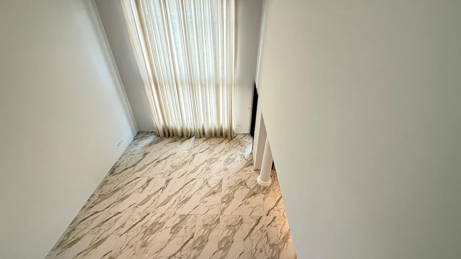 Luxury 4BHK+Maid Flat with Spacious Interior