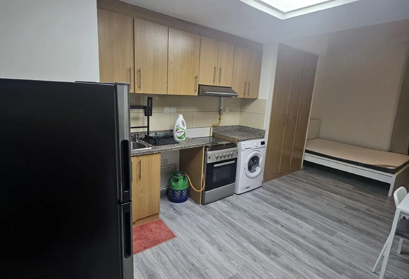 ELEGANT STUDIO FULLY FURNISHED IN FOXHILLS