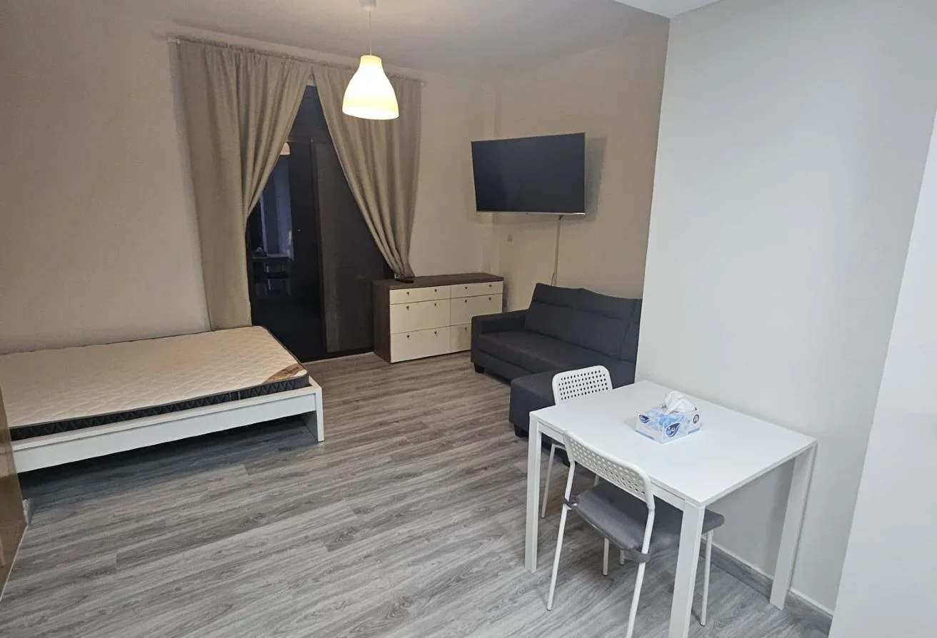 ELEGANT STUDIO FULLY FURNISHED IN FOXHILLS