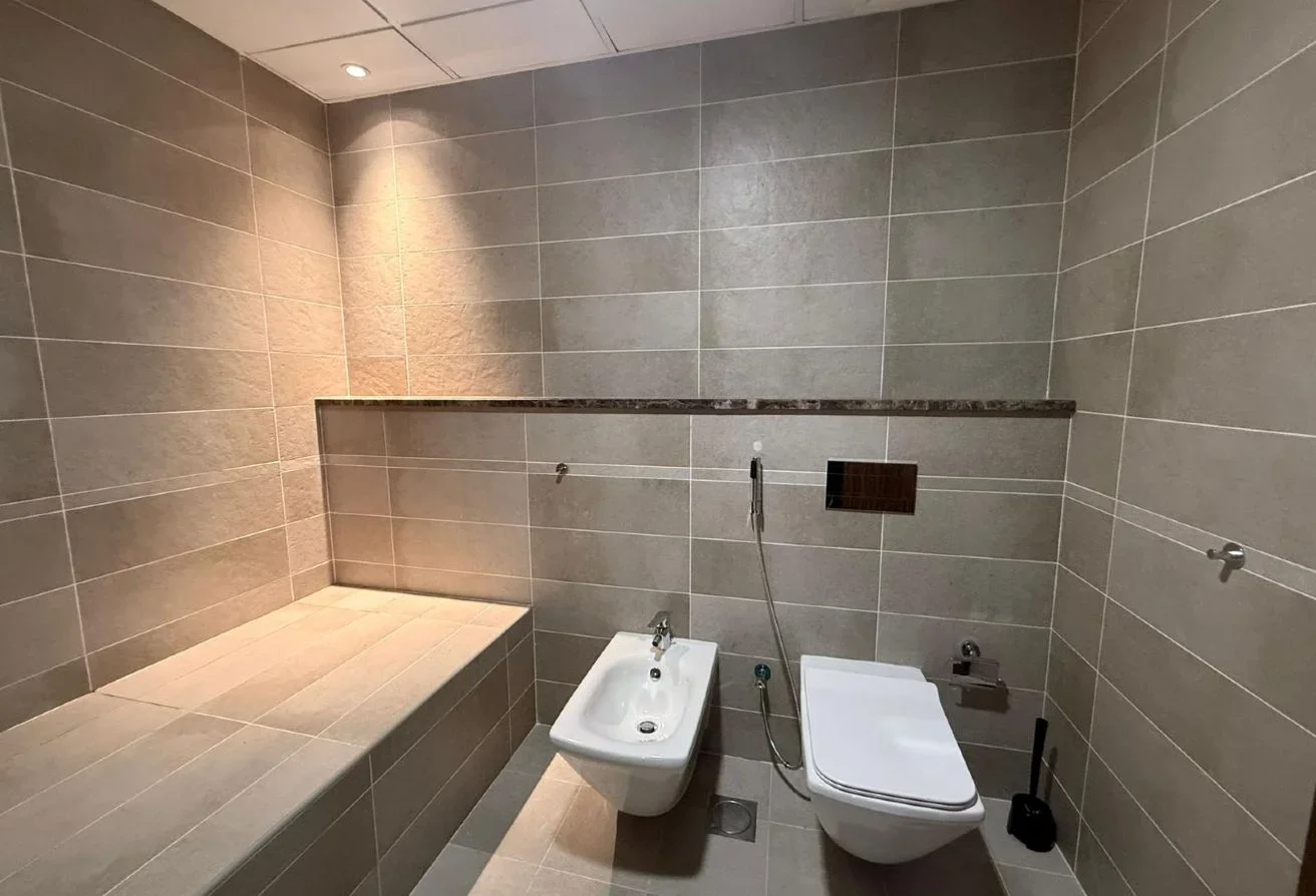 2BR-QAR 9,500 Including Bills-Balcony -Porto-SF