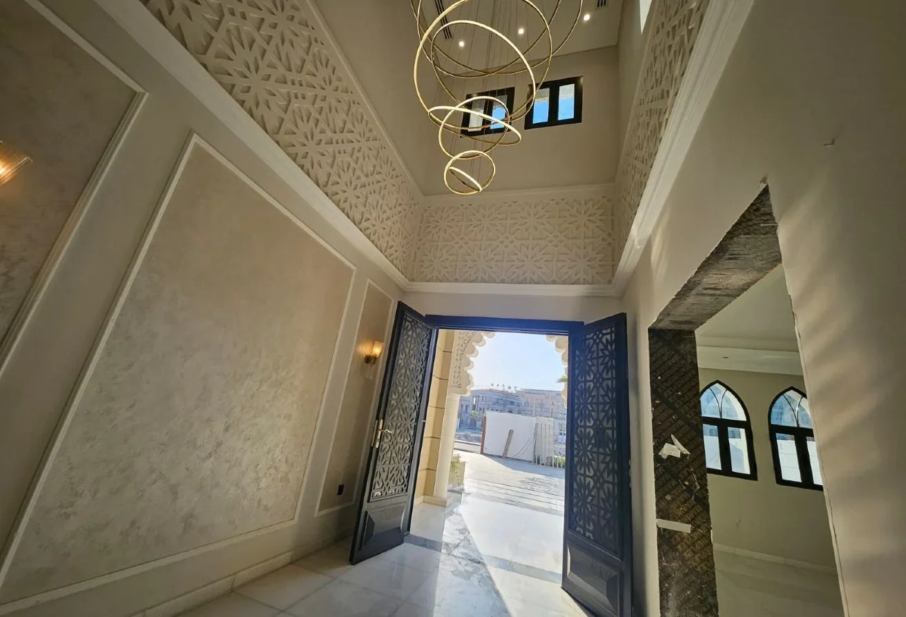 Exclusive World-Class Luxury Villa with Direct Sea