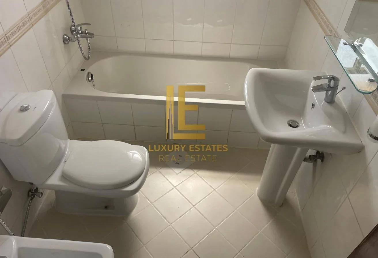 Executive Duplex villa | 5BR + Guest Suite Excl b - view 3