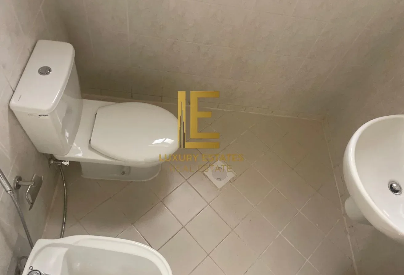 Executive Duplex villa | 5BR + Guest Suite Excl b