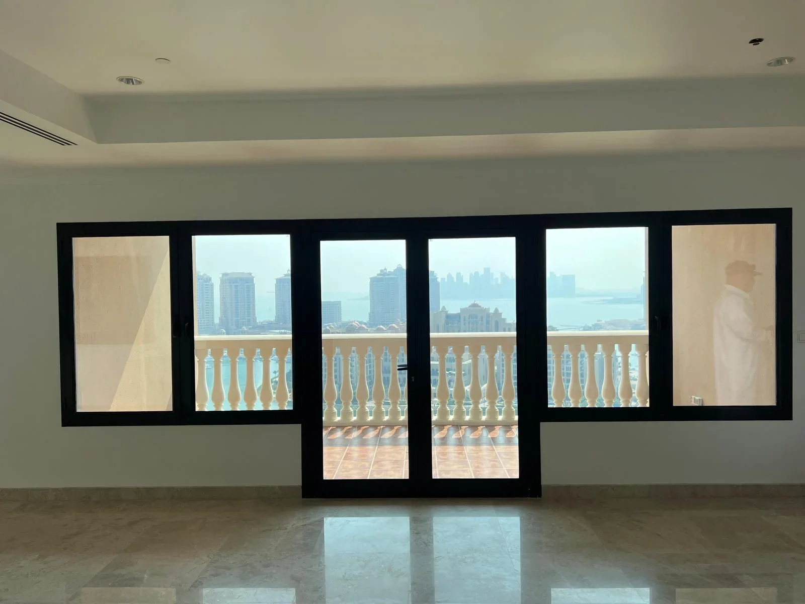 FOR SALE | 2 Bedroom | Full Marina View | Upgraded