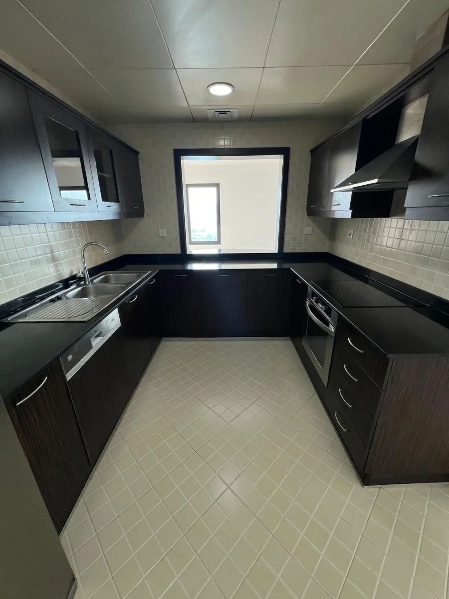 FOR SALE | 2 Bedroom | Full Marina View | Upgraded