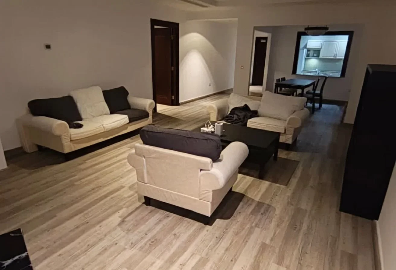 1bhk fully furnished spacious big size appartement