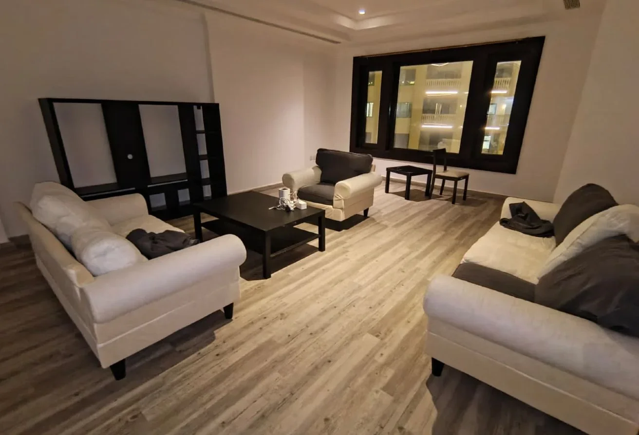 1bhk fully furnished spacious big size appartement