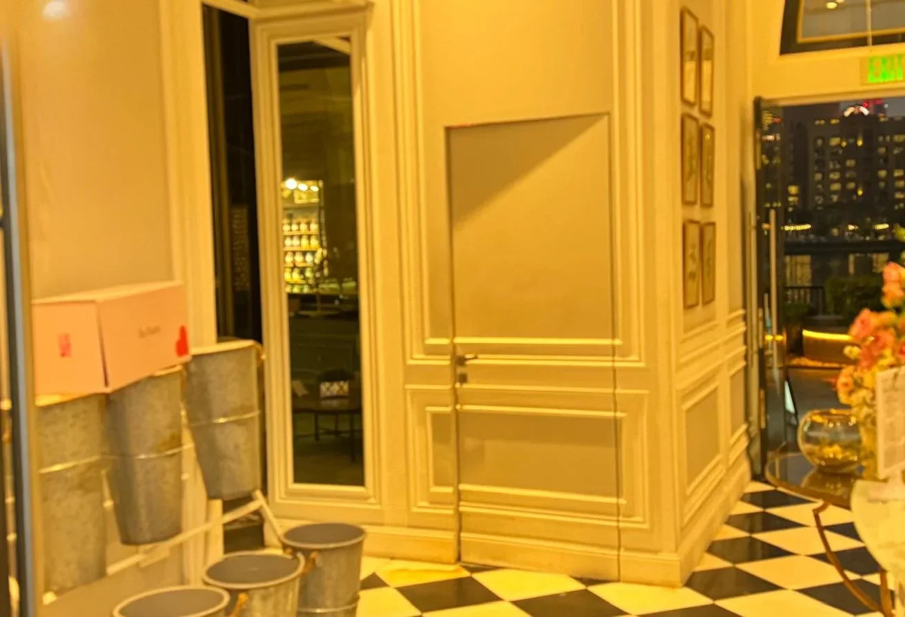Turnkey Caffe & flower Shop/pearl Transfer, lease