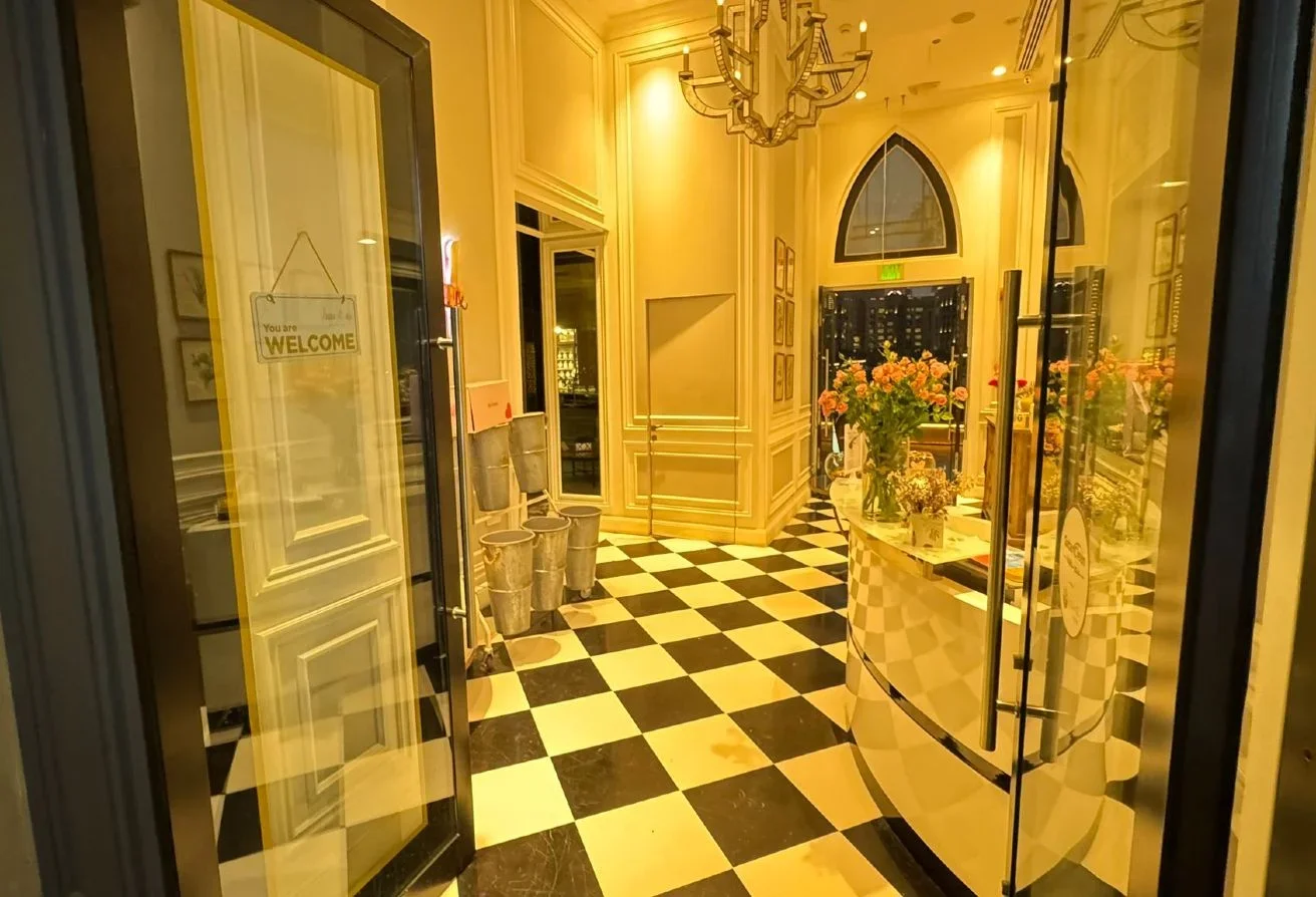 Turnkey Caffe & flower Shop/pearl Transfer, lease - view 3