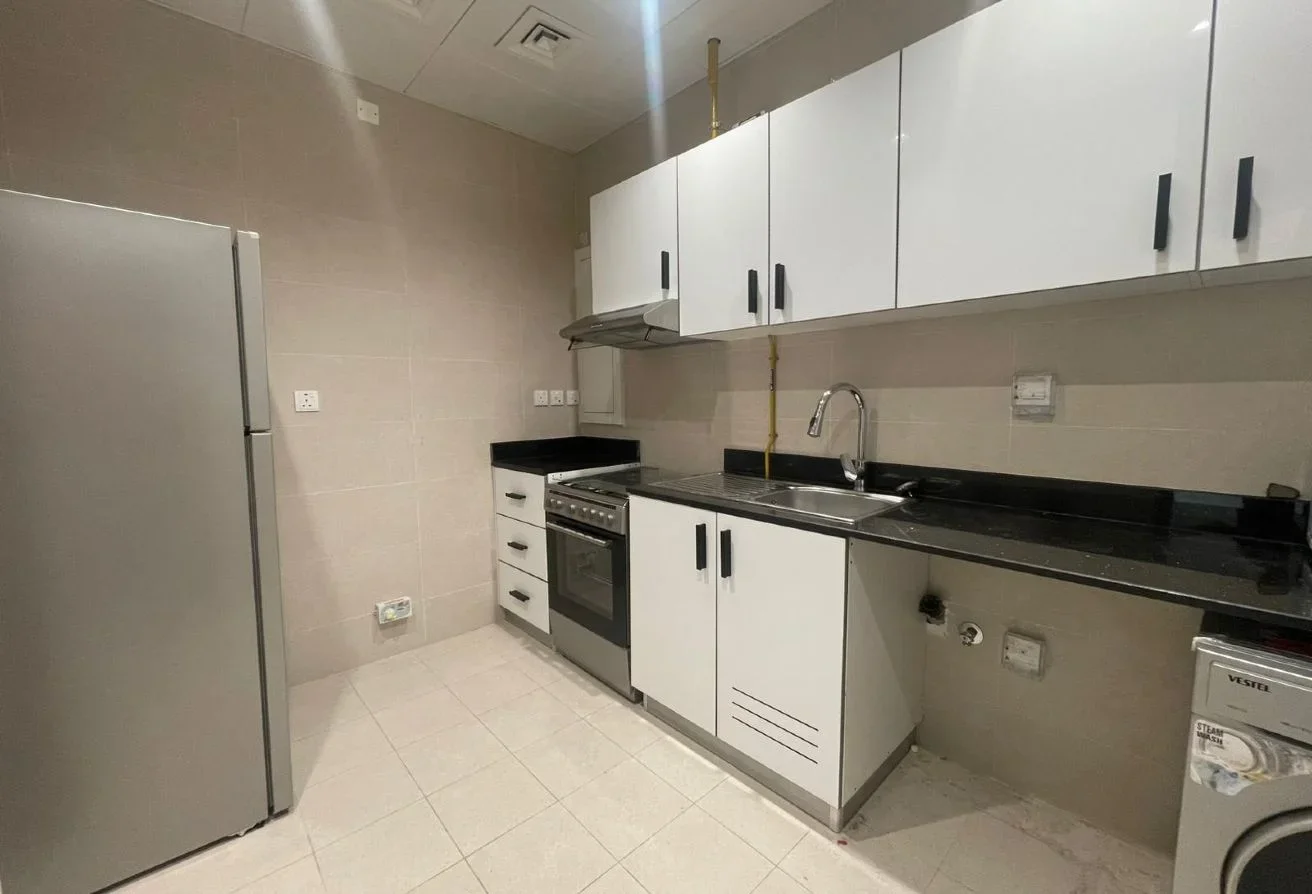 ELEGANT 2 BHK SEMI FURNISHED INCLUDING BILLS