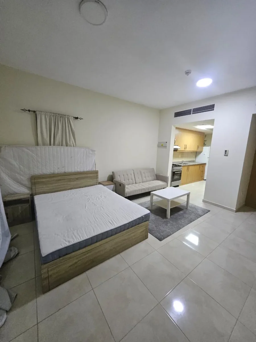 COZY STUDIO FULLY FURNISHED WITH BALCONY 