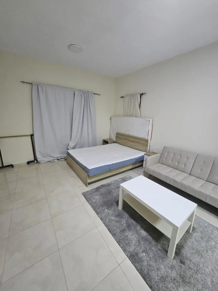 COZY STUDIO FULLY FURNISHED WITH BALCONY 