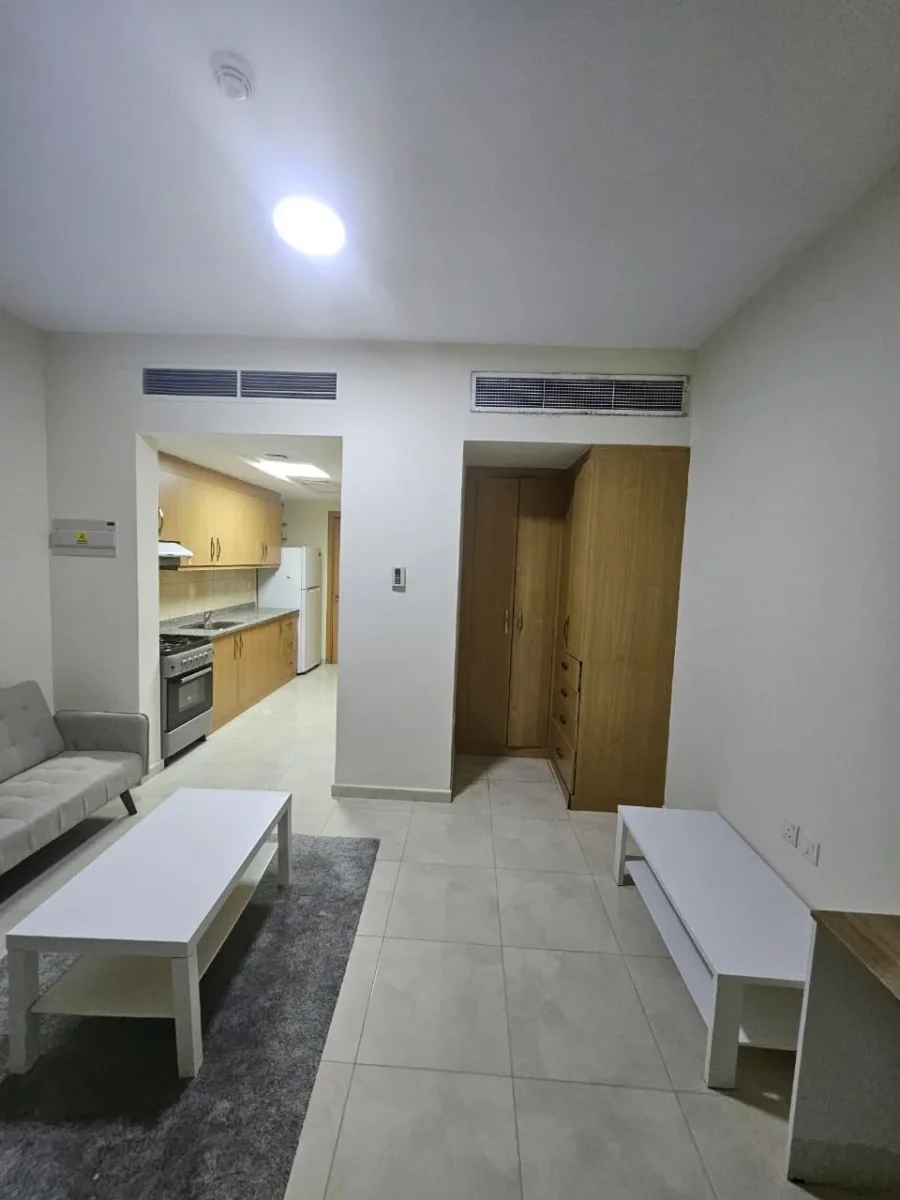 COZY STUDIO FULLY FURNISHED WITH BALCONY 