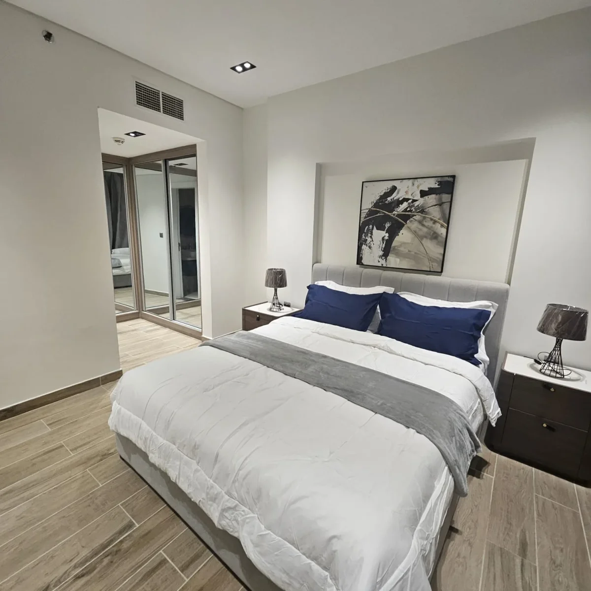 BRAND NEW 2BHK FULLY FURNISHED PARK VIEW