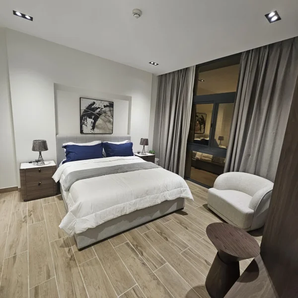 BRAND NEW 2BHK FULLY FURNISHED PARK VIEW