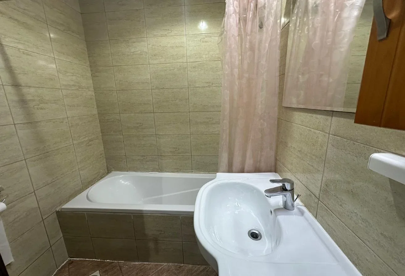 1BHK Rental 98sqm – Large Balcony, Bills Included - view 3
