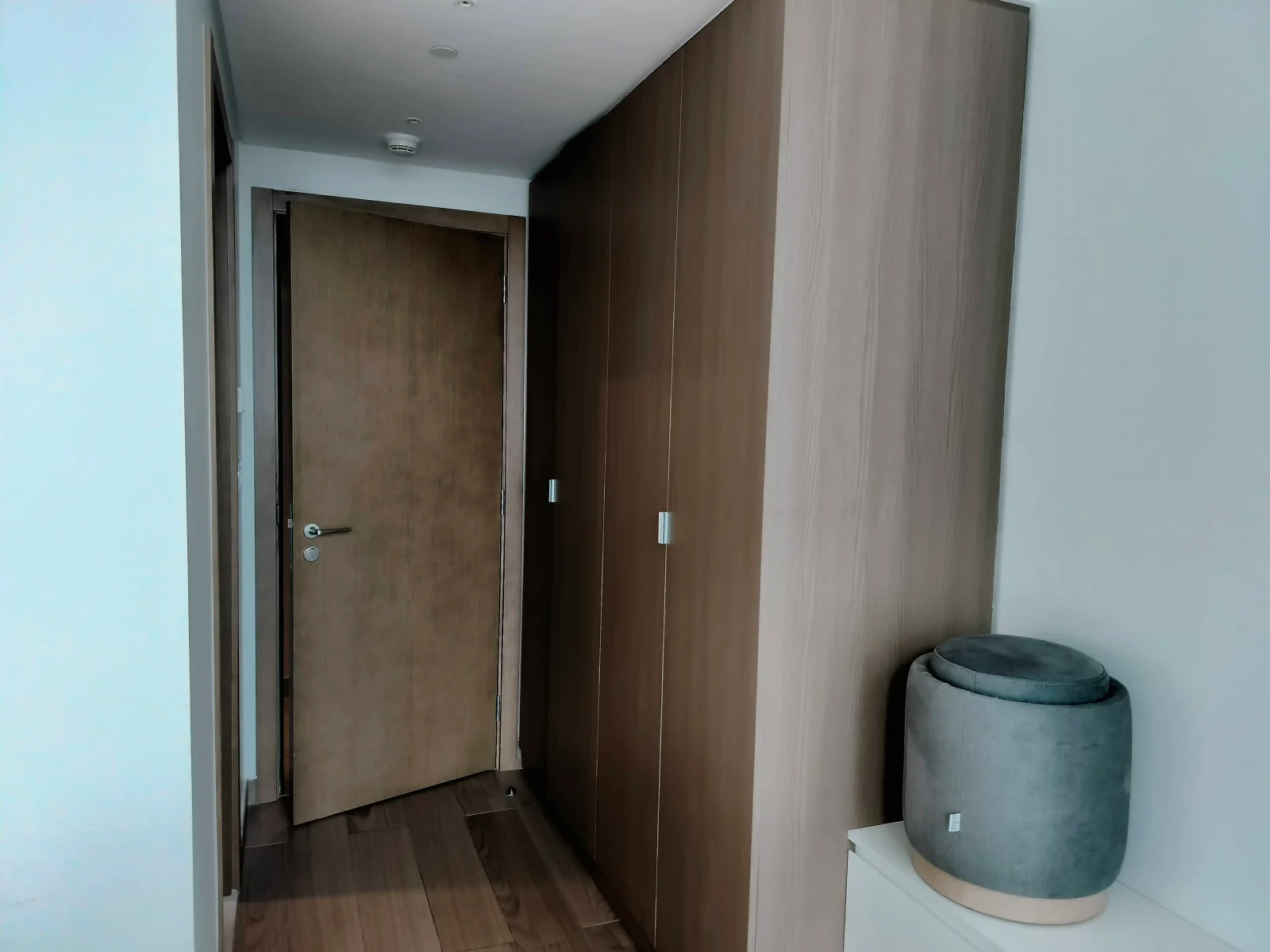 Marina 2 BHK + Maid I FF I EXL I Big Balcony I S V