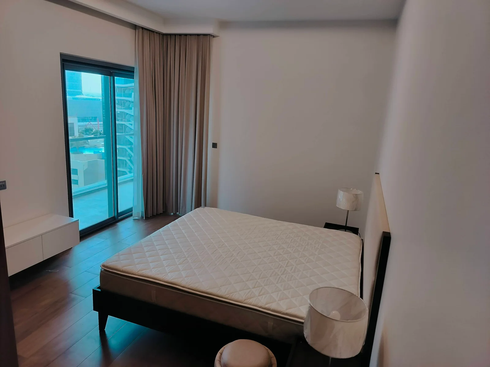 Marina 2 BHK + Maid I FF I EXL I Big Balcony I S V