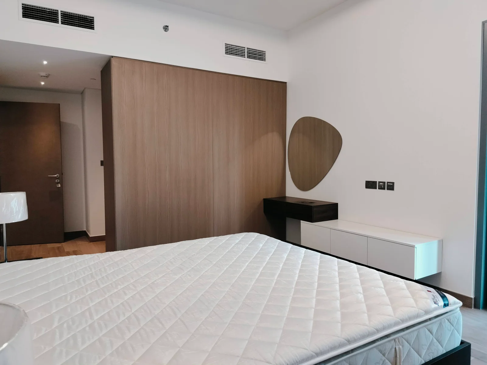 Marina 2 BHK + Maid I FF I EXL I Big Balcony I S V
