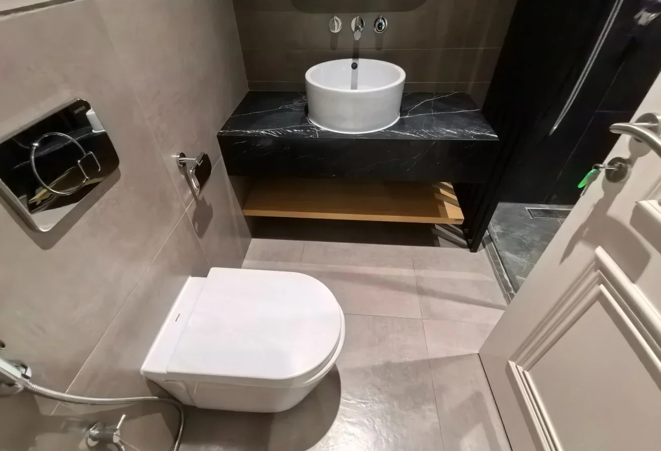 Ready-to-Move 1BHK+Office Big Terrace with p,plan
