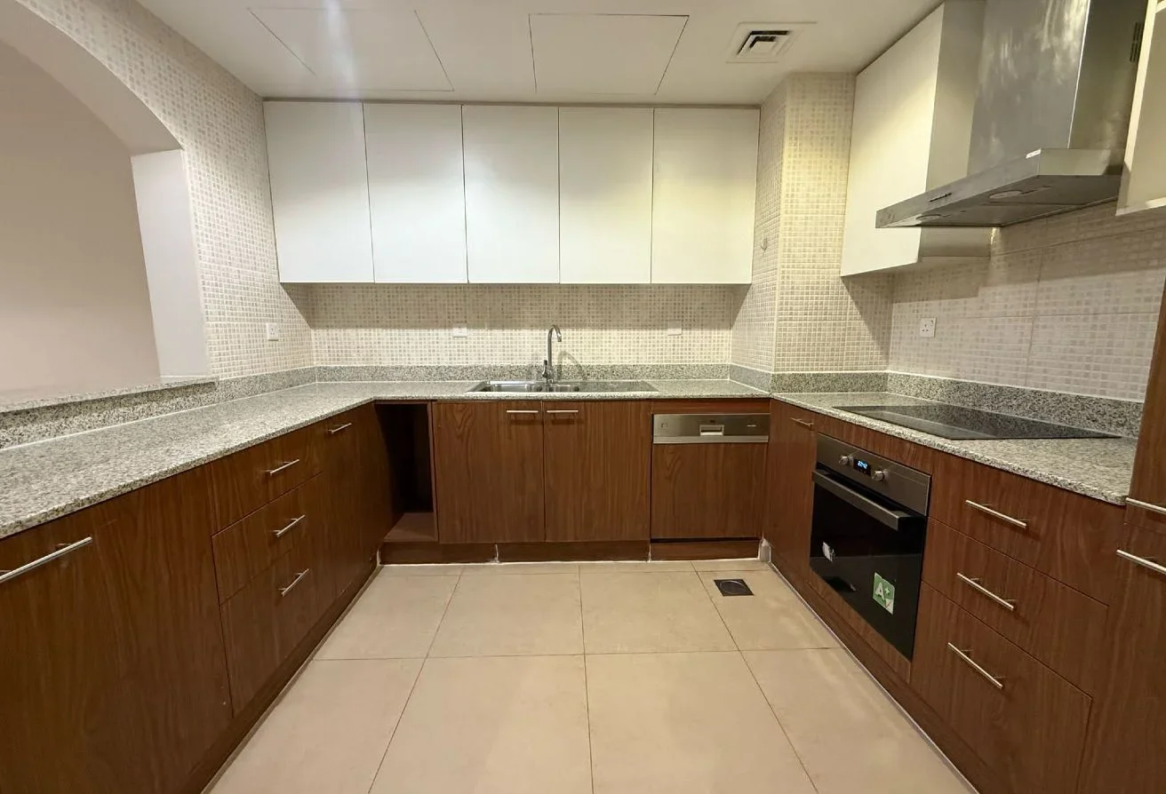 [2BHK SPECIOUS APARTMENT IN PEARL.]