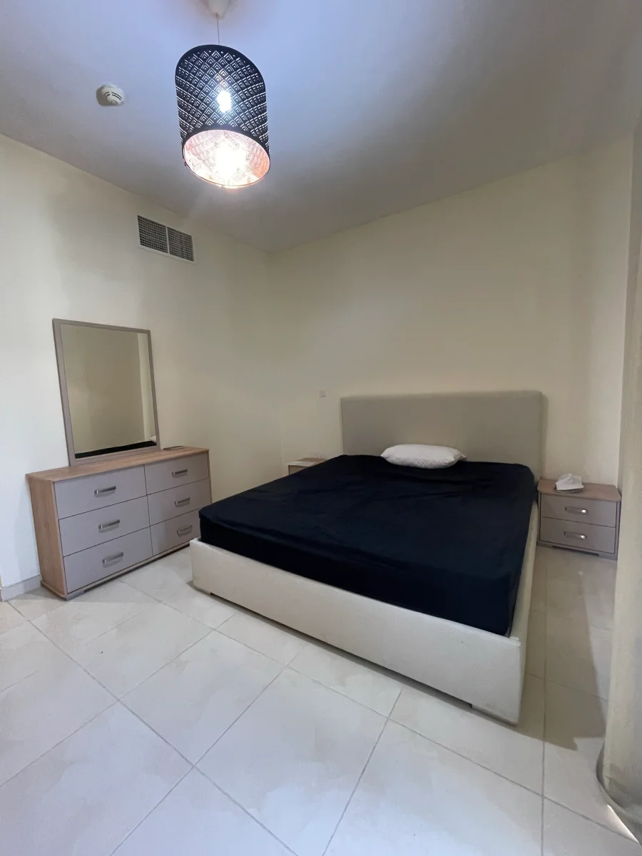 LAVISH 1 BEDROOM APARTMENT FULLY FURNISHED BALCONY
