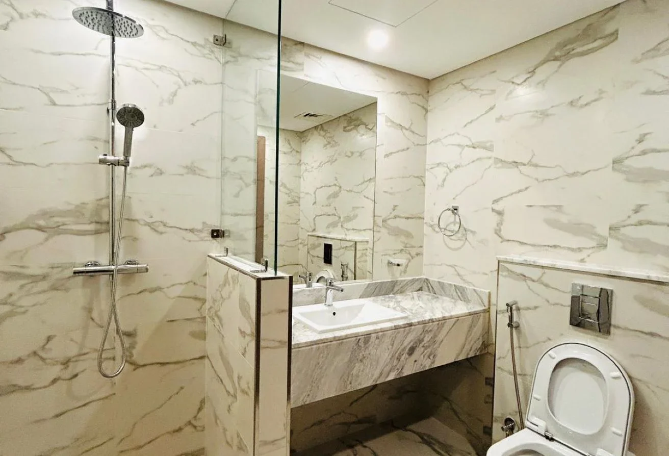JUST PAY 1.2M AND START MOVING IN YOU APARTMENT