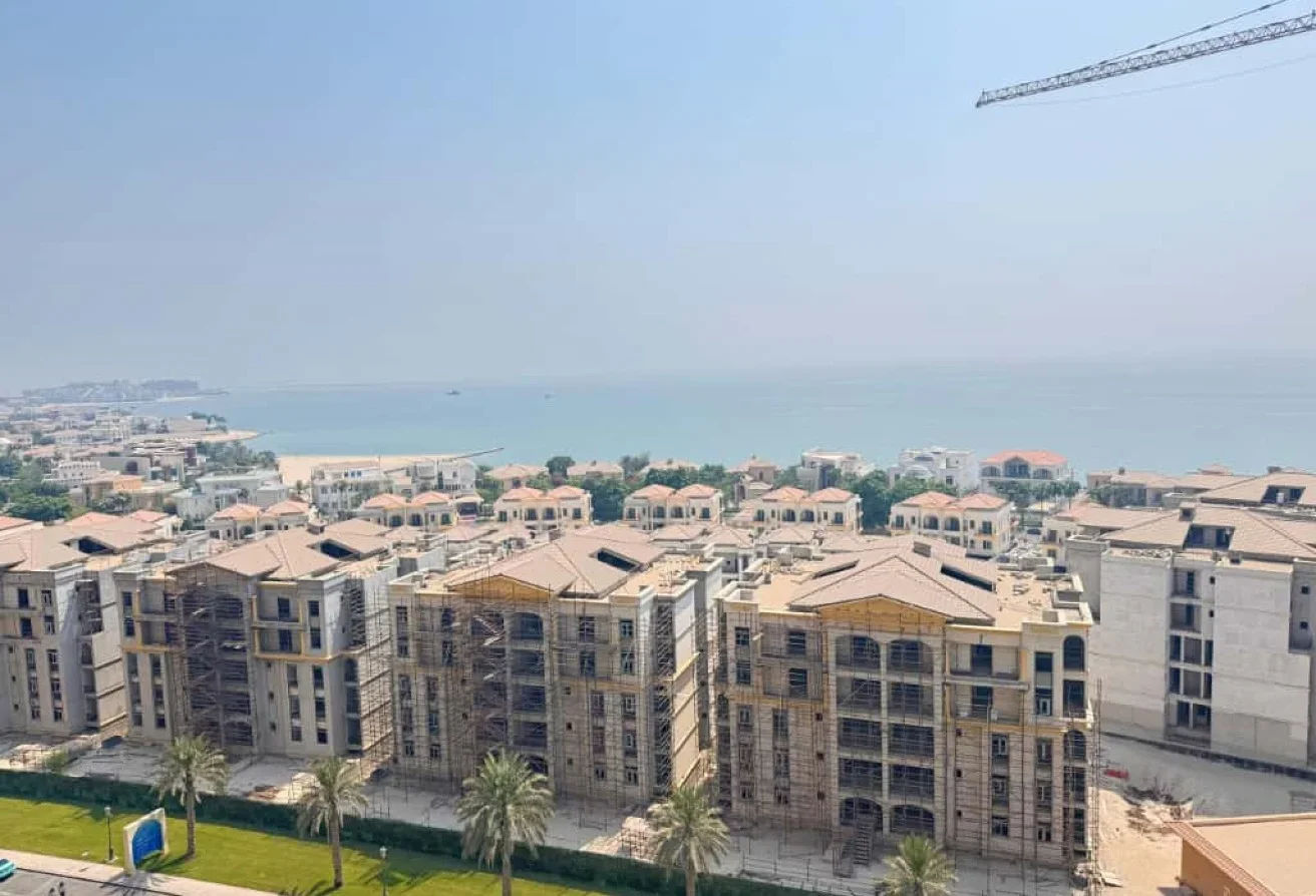 Large Sea View Studio in Porto Arabia