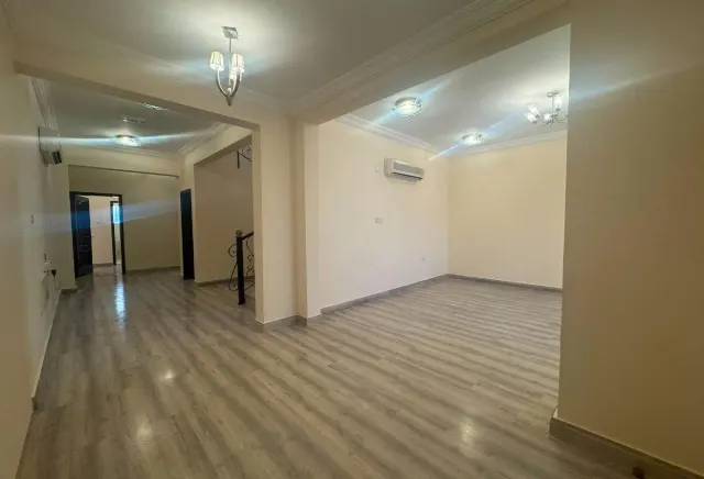 Spacious 5-Bed Villa with Private Pool in Duhail