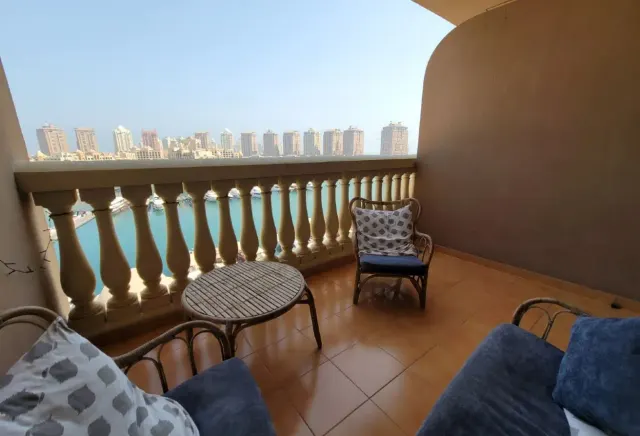 2-Bed Apartment with Marina View in Porto Arabia