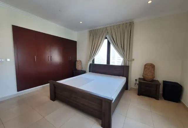 2-Bed Apartment with Marina View in Porto Arabia