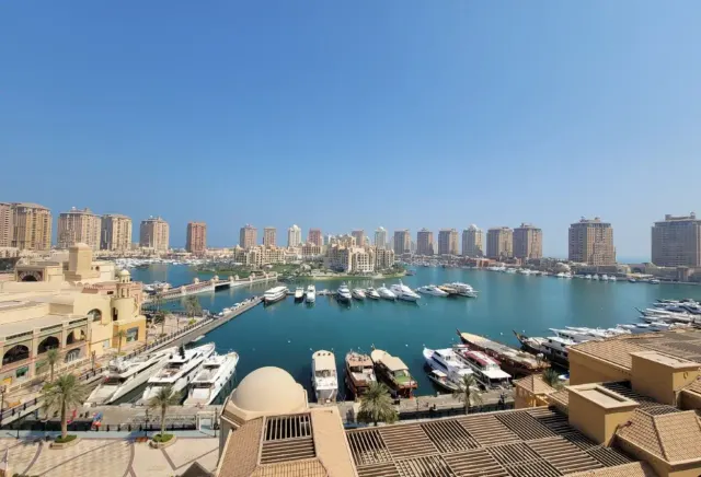 2-Bed Apartment with Marina View in Porto Arabia