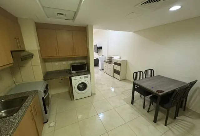 Furnished Studio in Fox Hills | Balcony